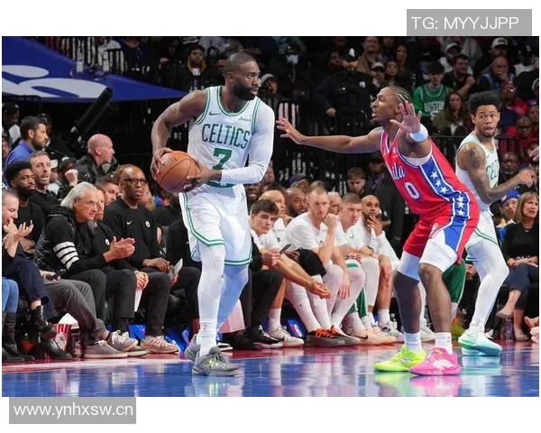 埃奇库姆表现出色四记三分助球队获胜贡献14分6篮板4助攻正负值11成为首发最高