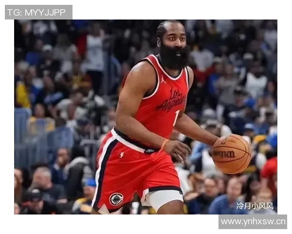 船记：明天裁判报告将揭示哈登明显犯规未被吹的争议真相