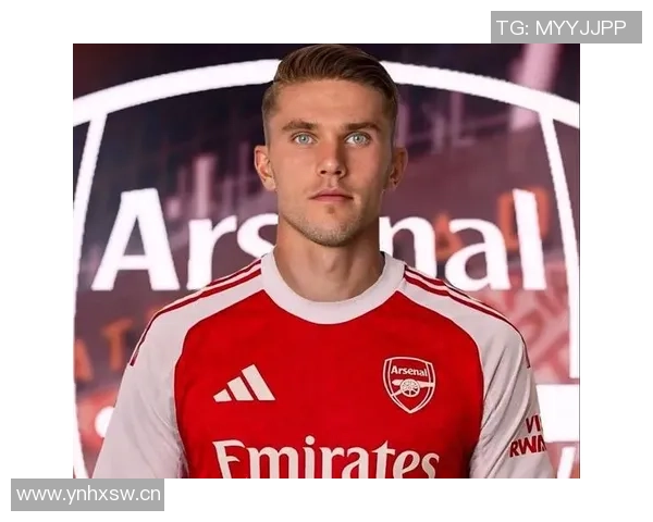 阿森纳前场定位球险情加布里埃尔头球击中横梁赖斯补射被挡