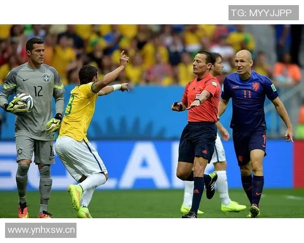 多特蒙德与沃尔夫斯堡争夺图卢兹后卫克雷斯维尔补强中卫阵容