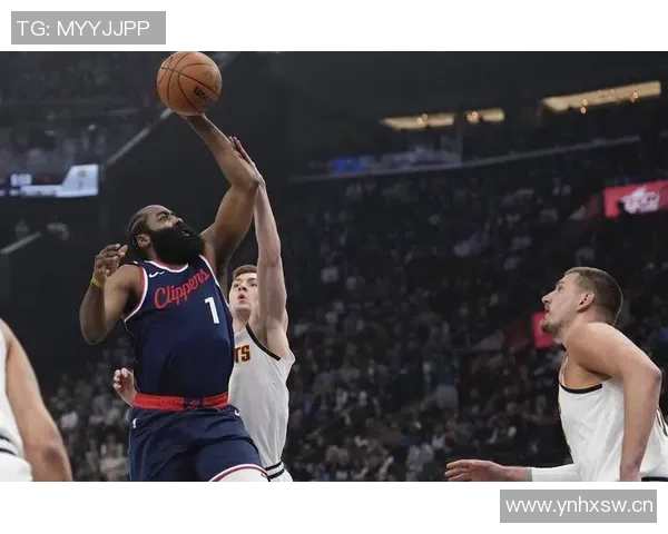 哈登首节表现回顾6投2中斩获9分1篮板4助攻1抢断展现全能风采