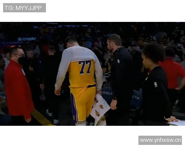 A史密斯谈詹姆斯心态只求关注不再理会其他消息 A史密斯谈詹姆斯心态只求关注不再理会其他消息